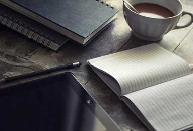 4-0狂胜+少打一人！巴黎客场血洗尼斯，青春中场爆发，法甲争冠再提速